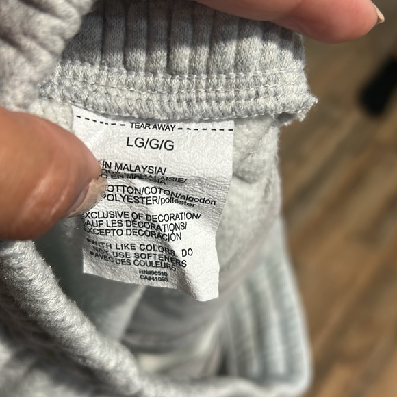 UNDER ARMOUR LIGTH GRAY TAPARED JOGGER Sz LG - Picture 9 of 10